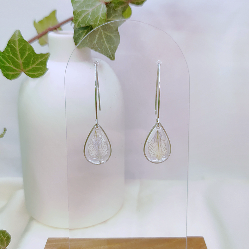 Boucles d’oreilles fleur de Nigelle – Nirisaya