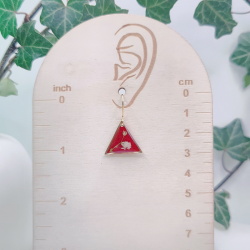 Boucles d’oreilles asymétrique fleur de Gypsophile – Nirisaya