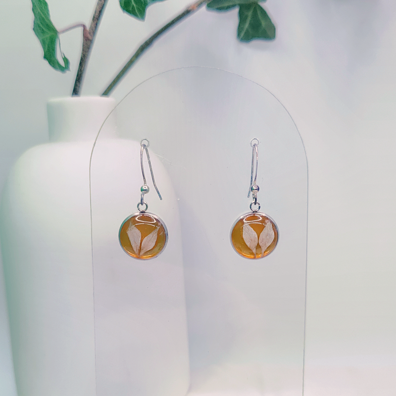 Boucles d’oreilles fleur de Nigelle – Nirisaya