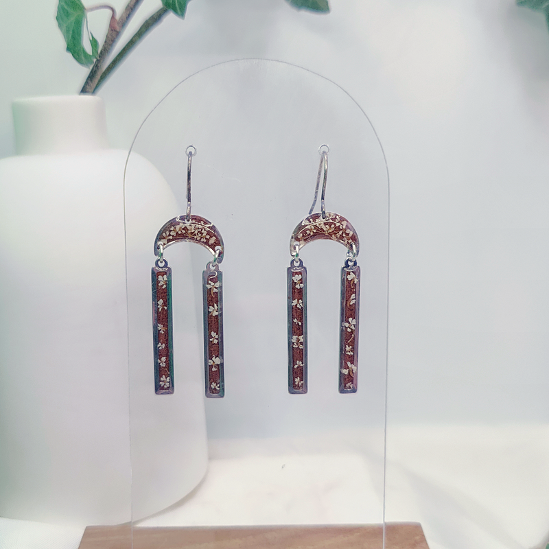 Boucles d’oreilles fleur de Carotte et Pouzzolane – Nirisaya