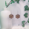 Boucles d’oreilles fleur de Cerfeuil bois Ebèn et de Padouk– Nirisaya