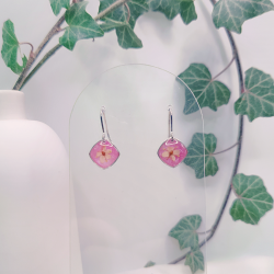 Boucles d’oreilles fleur de Sureau – Nirisaya