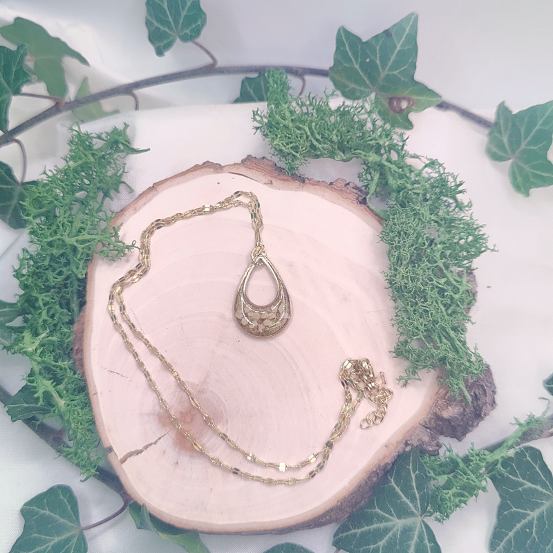 Collier fleur de Carotte - Nirisaya